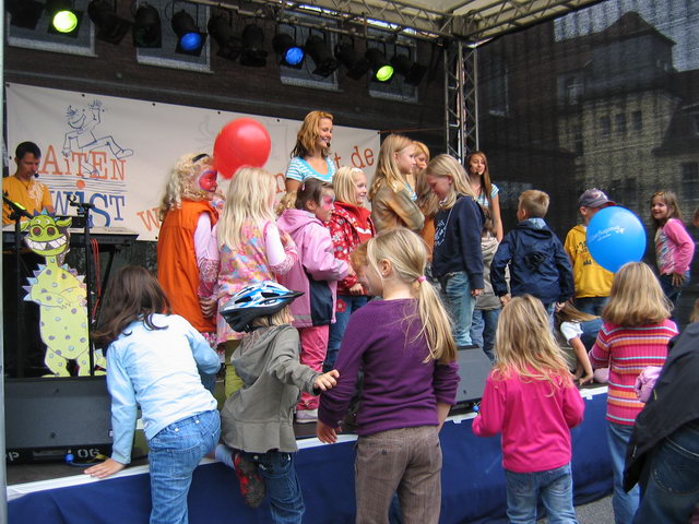 gal/2007/2007 Ruettenscheider Kinderfest/2007 Saitentwist Ruettenscheider Kinderfest 1.9. 362.jpg